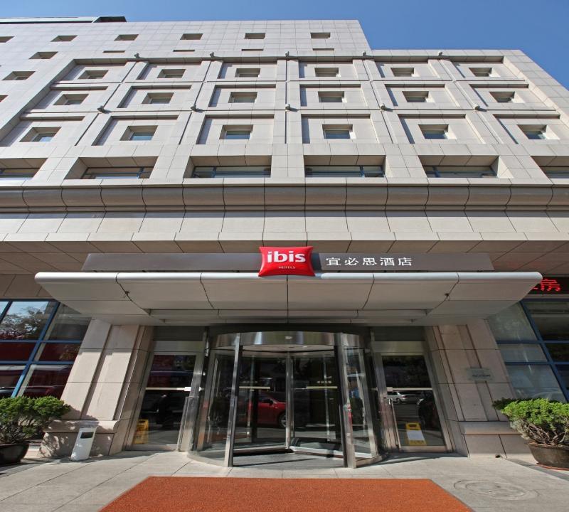 Hotel Ibis Dalian Zhongshan Square Exterior foto